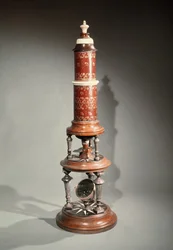 Mikroskop (Holz & Elfenbein)
