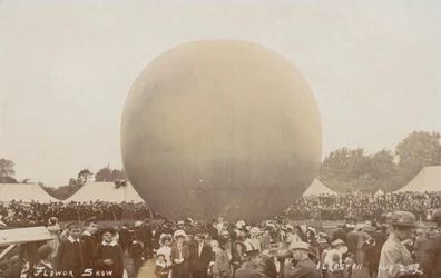 Heißluftballon bei der Ilkeston Blumenschau, Derbyshire, 2. August 1909