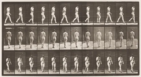 Tafel 23. Gehen, rechte Hand am Kinn, hochhackige Schuhe an