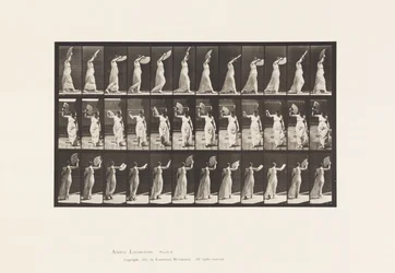 Gehen, einen Fächer schwenken