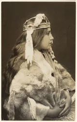 [Naida, die stolze Prinzessin]