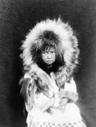 Eskimo-Kind aus Noatak, Alaska, ca. 1929 (s/w Foto)