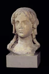Kopf von Berenike I. (ca. 317-ca. 275 v. Chr.) oder Kleopatra I., ptolemäische Zeit
