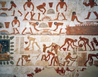 Metallverarbeitung und Herstellung von Lehmziegeln, Fresko, Kapelle, Grab von Rekhmire (TT100), Sheikh Abd el-Qurna, Theben (Unesco-Welterbeliste)