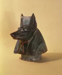 Stopfen aus einem Kanopengefäß in Form des Kopfes von Duamutef, Neues Reich