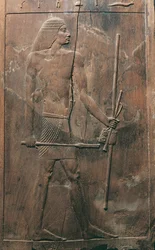 Tafel mit der Darstellung eines Verstorbenen aus dem Grab des Hesire in Sakkara, Ägypten, Altes Reich, 3. Dynastie, 2650-2150 v. Chr.
