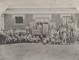 Eine Gruppe von Scherern