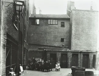 Dufferin Street: Costermongers Buildings, London, 1896