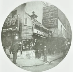 Fouberts Place, Westminster LB: bei Kingly Street, 1890