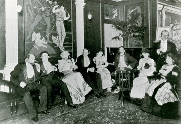 Im Electrophone Salon, Gerrard Street