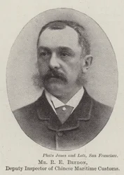 Mr R E Bredon, stellvertretender Inspektor der chinesischen Zollbehörden