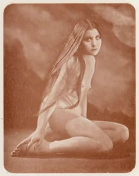 Nudistische Kunst: Dolores