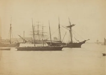 Schiffe und Boote auf der Themse
