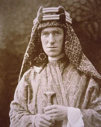 T.E. Lawrence in arabischer Tracht während des Ersten Weltkriegs, ca. 1914-18