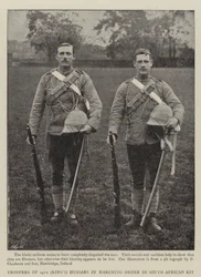 Reiter des 14. (Königs) Husarenregiments in Marschordnung in südafrikanischer Ausrüstung