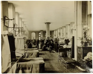 Station im St. Thomas Hospital, London, ca. 1890