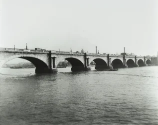 Waterloo Bridge: Blick vom Nordufer, 1895