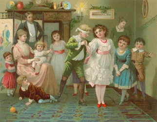 Kinder spielen Blinde Kuh zur Weihnachtszeit