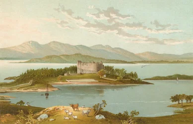 Dunstaffnage Castle und Loch Etive