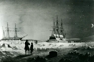 HMS Assistance und Pioneer in Winterquartieren bei der Rückkehr des Tageslichts