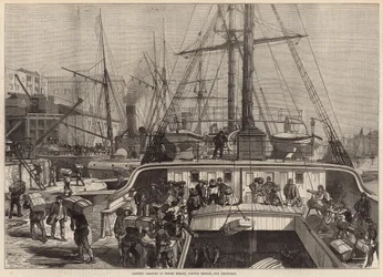 Entladen von Orangen am Fresh Wharf, London Bridge, für Weihnachten