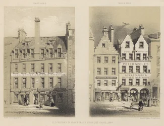 Alte Häuser in der High Street, nahe dem Kreuz