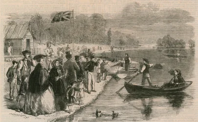 Vergnügungsboote auf dem Wasser im Regents Park