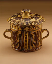 Posset-Topf mit Deckel, 1711
