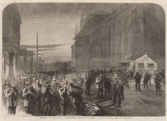 Fortschritt des International Exhibition Building: Die Arbeiter verlassen das Gelände