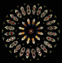 Rosettenfenster, das die Vereinigung der Häuser Lancaster und York symbolisiert