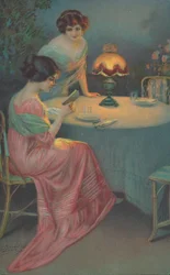 Zwei Frauen, die an einem Tisch sitzen