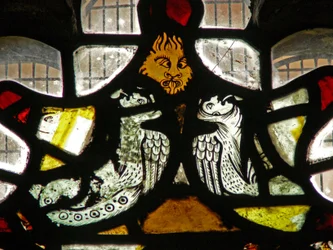 Fenster NaE, Darstellung von Grotesken