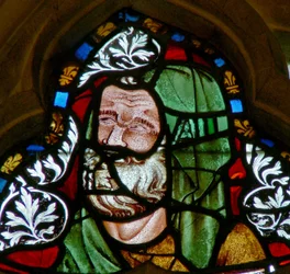 Fenster n-2 mit einem Patriarchen