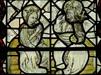Fenster w44 mit der Darstellung der Krönung Mariens
