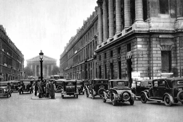Eingang zur Rue Royale mit der Madeleine im Hintergrund, Paris, 1931