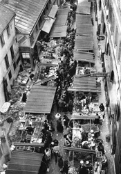 Der malerische Markt in Passage Berryer, Paris, 1931