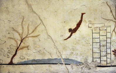 Griechische Kunst: Ein junger Schwimmer taucht. Fresko des Grabes des "Tauchers", Paestum