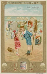 Kinder lauschen dem Meer in einer Muschel