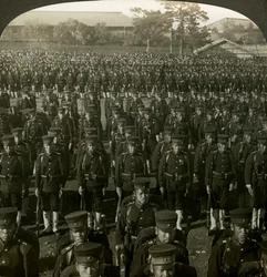 Japanische Infanterie bei der Geburtstagsparade des Kaisers, Tokio, Japan