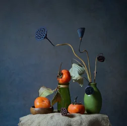 Herbstliches Persimmon-Stillleben