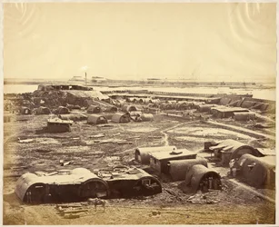 Innenansicht des Nordforts mit dem chinesischen Lager