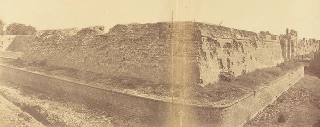 Hauptbruch und Kaschmir-Tor und Bastion