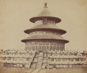 Heiliger Himmelstempel, wo der Kaiser einmal im Jahr opfert, in der chinesischen Stadt Peking, Oktober 1860