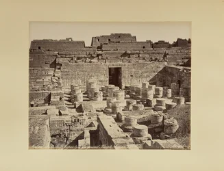 Medinet Habu. Hypostylsaal des Großen Tempels (Ägypten)