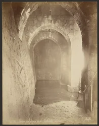 Schafteich oder Bethesda, Innenansicht