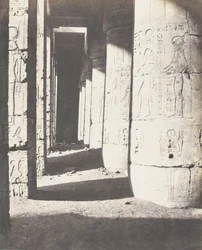 Médinet-Abou Theben, Nachfolgende Konstruktionen - Zweiter Hof - Ga..., 1851-52, gedruckt 1853-54