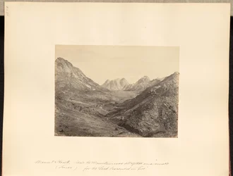 Berg Horeb (Sinai), "und der Berg rauchte ganz, denn der Herr war im Feuer herabgekommen".