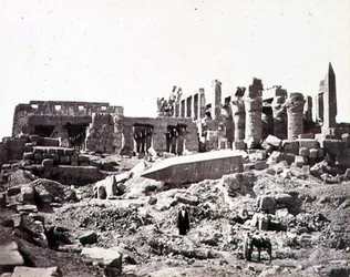 Der Tempel von El-Karnak von Südosten, ca. 1856-59 (Sepia-Foto)