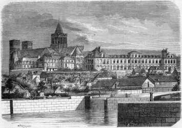 Architektur: Ansicht der Abtei aux Dames (um 1060) und der Kirche der Heiligen Dreifaltigkeit (romanischer Stil). Caen, Calvados (14)