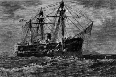 Schiff wird von Torpedobooten angegriffen (19. Jahrhundert). Gravur nach dem Gemälde von Pierre Emile de Crisenoy (19. Jahrhundert) in „The Illustrous World“ Nr. 1220 vom 14. August